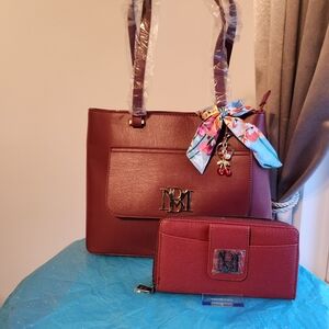 Badgley Mischka Wine Tote 4PC Set W/Slip Pocket in Front, Detachable Strap